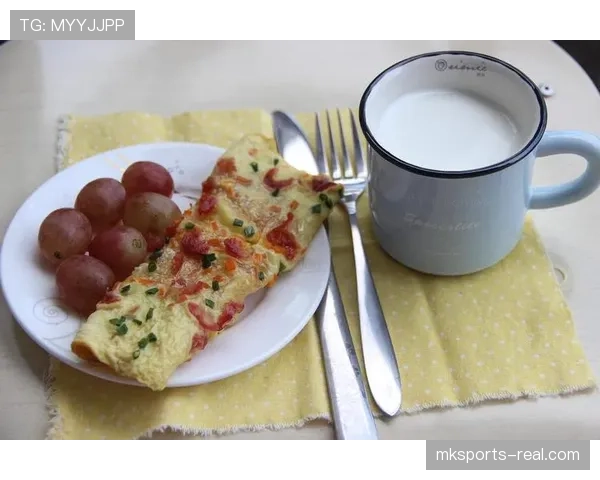 杨千霖去买早餐，手腕上的那块表把店里空气都变贵了